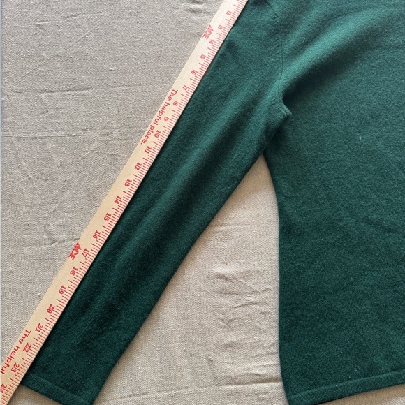 100% Cashmere Emerald Green Turtleneck Sweater - Picture 9 of 10
